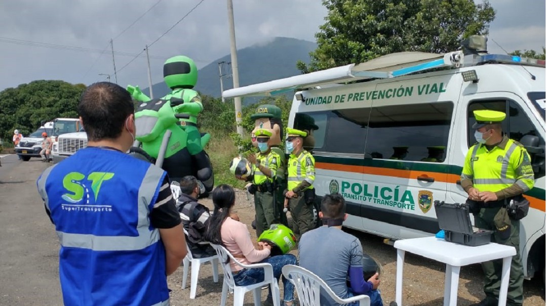 Más de 700.000 pasajeros se movilizaron por 49 terminales de transporte
