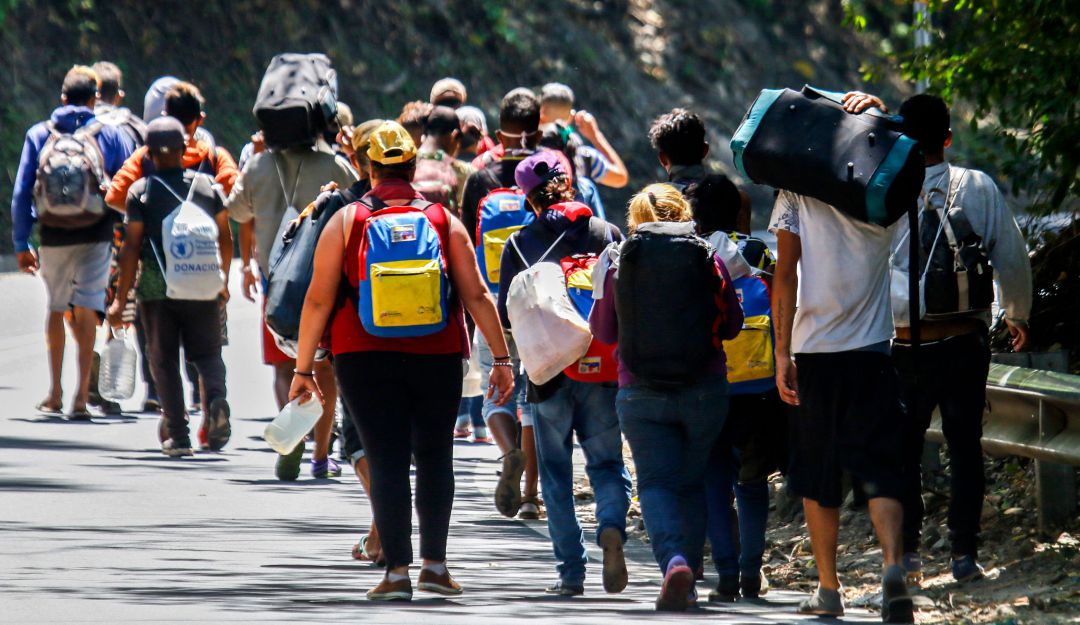 Organizaciones sociales denuncian que esta no es la primera vez que los enfrentamientos resultan en desplazamiento forzado.