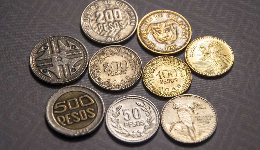 Dinero colombiano.