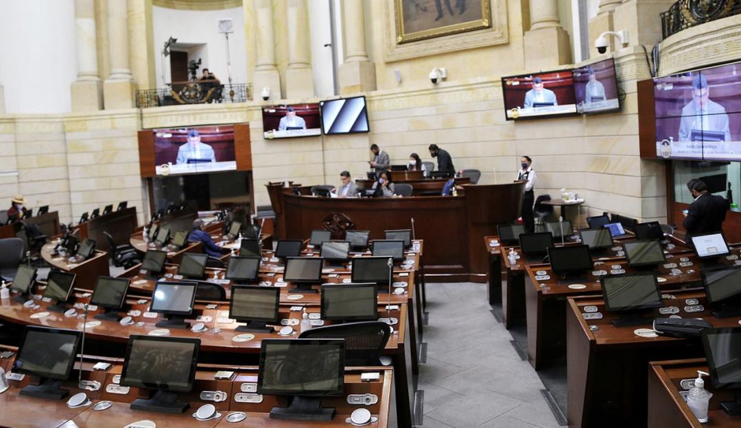 Uribismo intentará nuevamente revocar la Ley de Garantías
