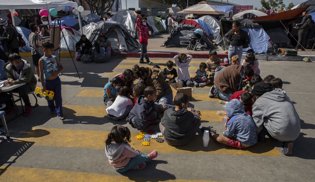 Durante el último año, al menos 2900 menores migrantes han dado positivo por coronavirus.