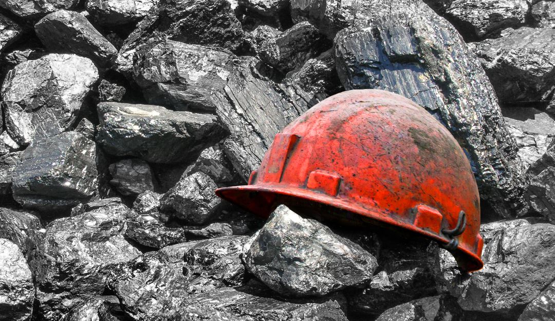 Derrumbe en una mina en Neira, Caldas, dejó al menos 12 mineros atrapados. Derrumbe en una mina en Neira, Caldas, dejó al menos 12 mineros atrapados.