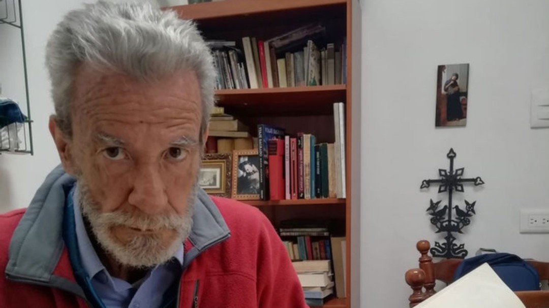 "El lenguaje tiene más ojos que el hombre": Augusto Pinilla