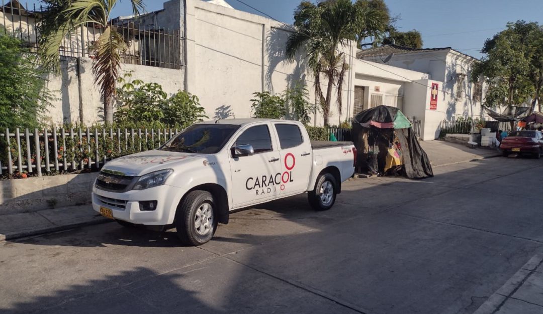 Los empleados del centro asistencial en Cartagena aseguran que no han podido cobrar ni las primas