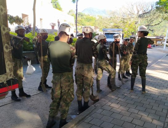 La subteniente Romero lidera un batallón de atención de desastres del Ejército. La subteniente Romero lidera un batallón de atención de desastres del Ejército.
