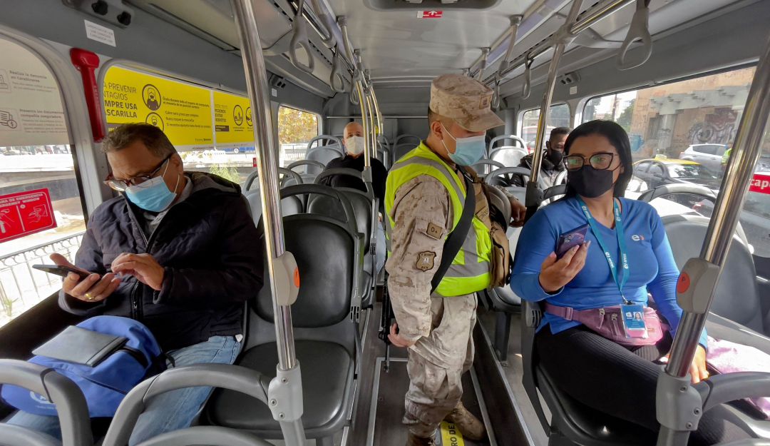 Controles en el transporte público en Chile