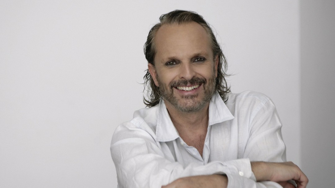 Celebramos el cumpleaños 65 de Miguel Bosé