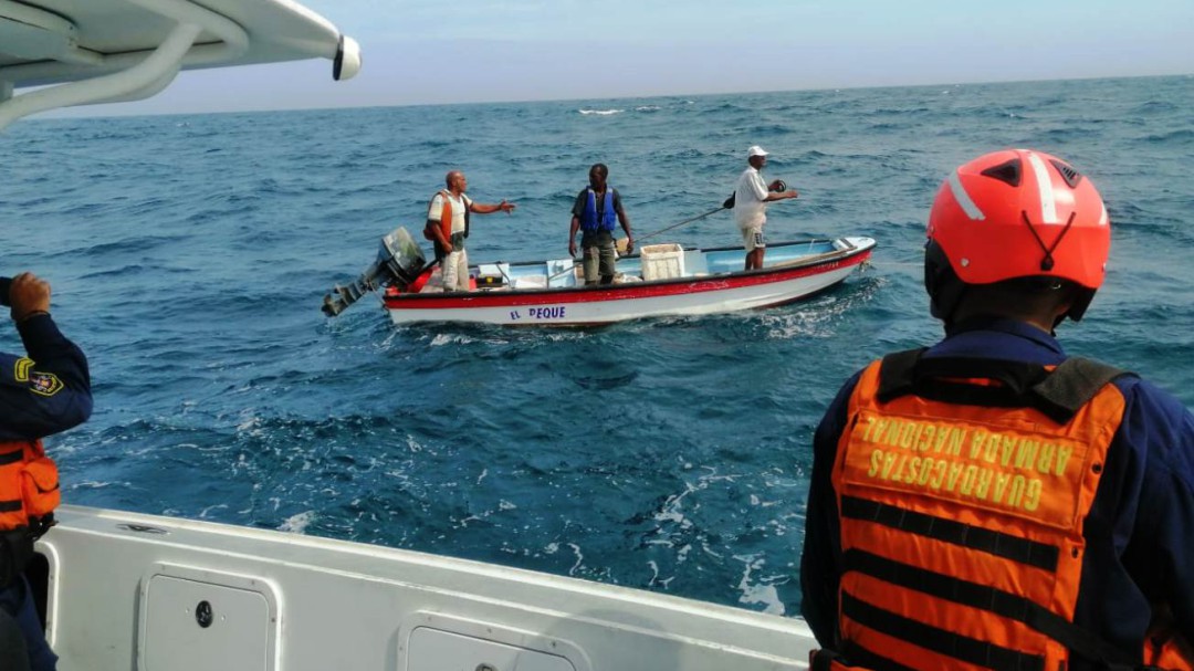 Armada de Colombia rescató tres pescadores en zona insular de Cartagena