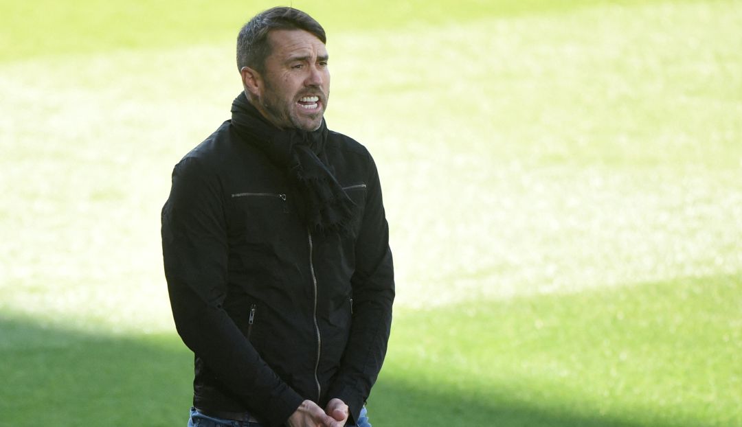 'Chacho' Coudet califica de rumor supuesto interés de Celta en Santos Borré