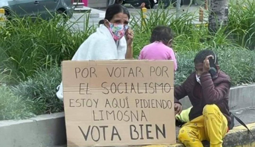 En Ecuador la ciudadanía ha criticado ampliamente el aprovechamiento de la necesidad de migrantes venezolanos con fines electorales.