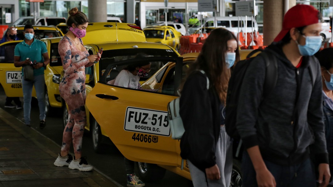En Semana Santa se movilizaron por las vías del país 7'631.690 vehículos