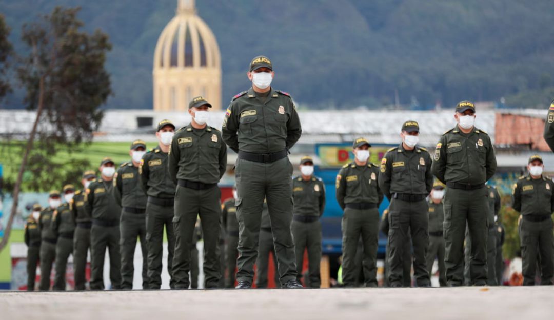 Policías