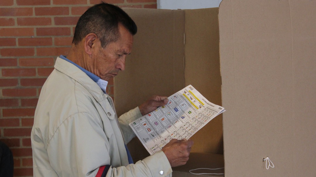 Hunden proyecto para formar coaliciones de partidos mayoritarios a Congreso
