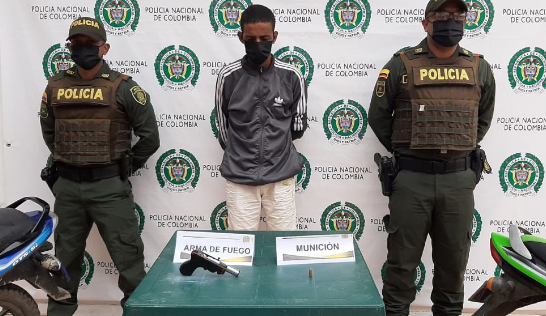 Este hombre en compañía de otros tres sujetos pretendía cometer hurtos en la vía que conduce al corregimiento de La Rinconada