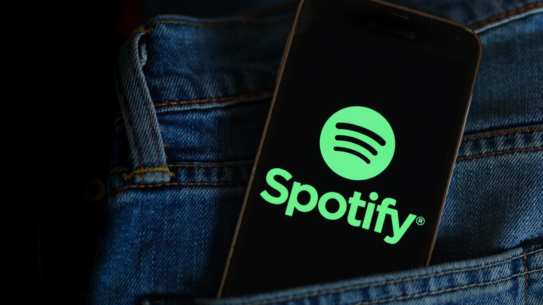 Spotify prueba su propio asistente de voz con el comando 'Hey, Spotify'