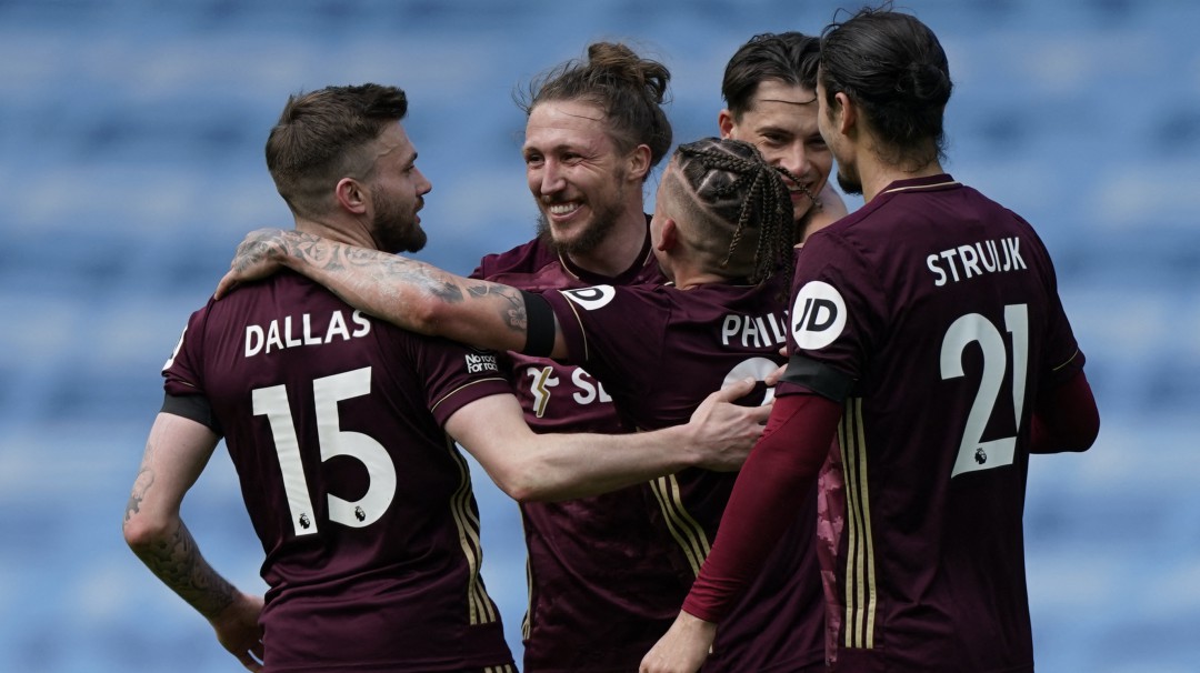 Bielsa le ganó el duelo a Guardiola: Leeds sorprendió al City en casa