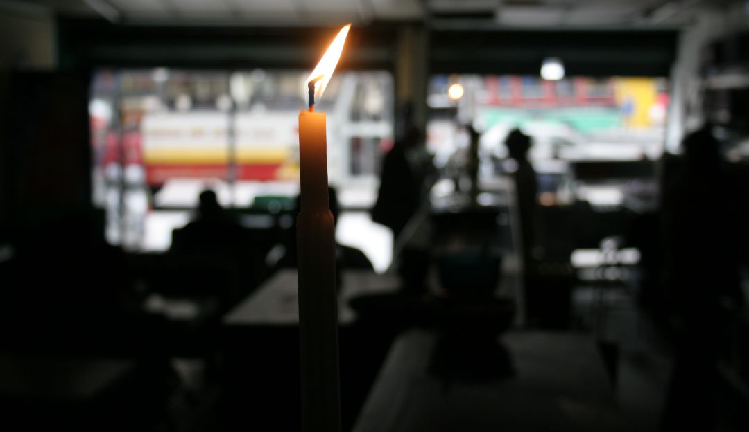 Sin luz en varios municipios de Bogotá