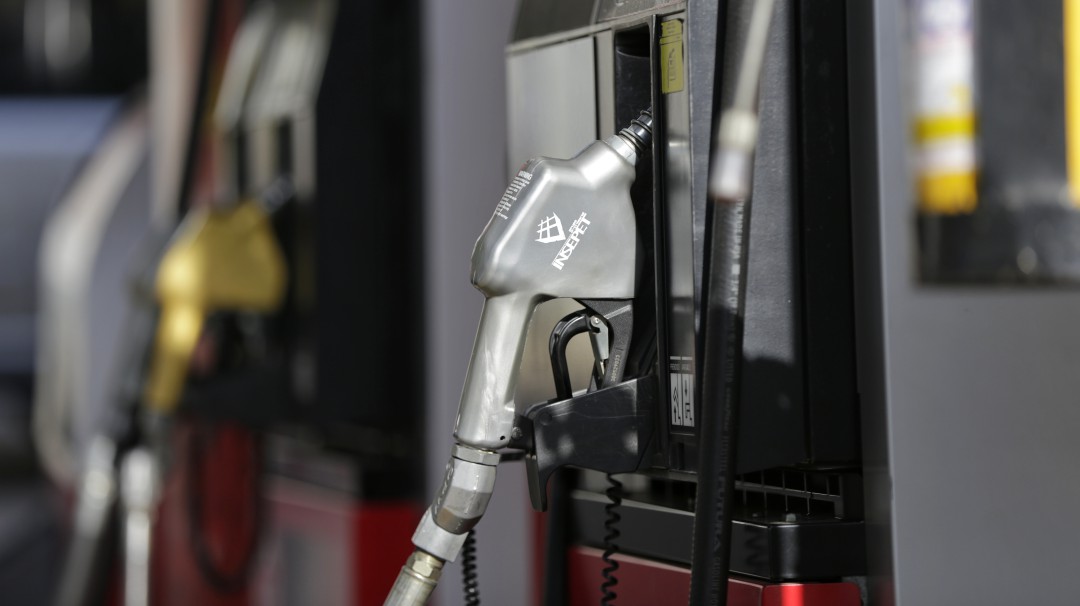 Precio del galón de gasolina en abril se mantendrá sin modificaciones