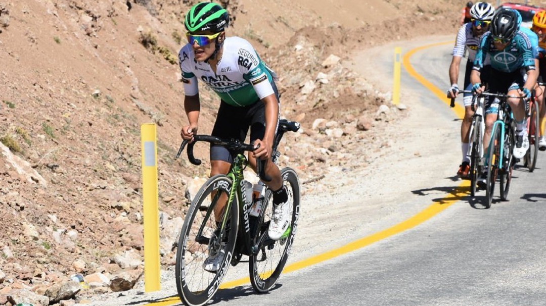 El colombiano Jhojan García peleará por el podio en la Vuelta a Turquía