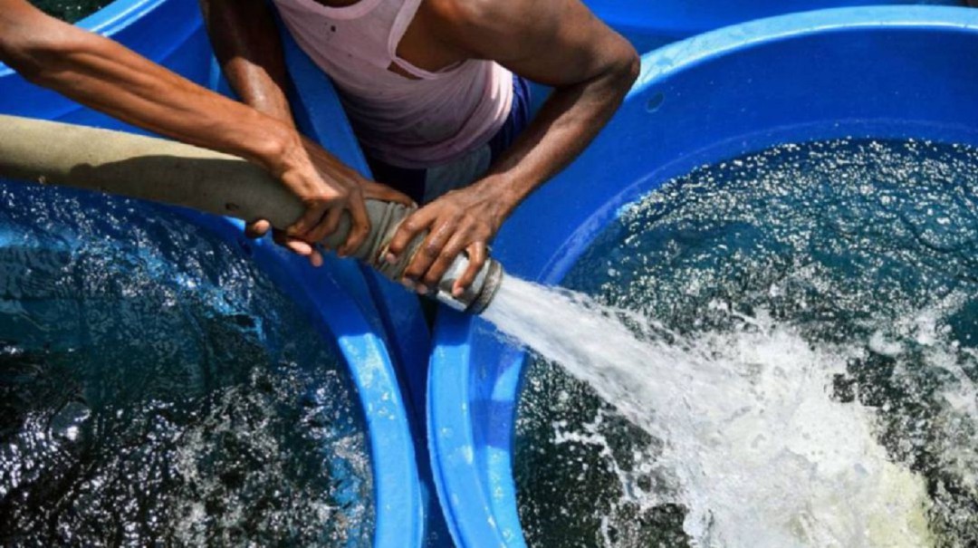 Denuncian suspensión de agua potable para damnificados en Providencia