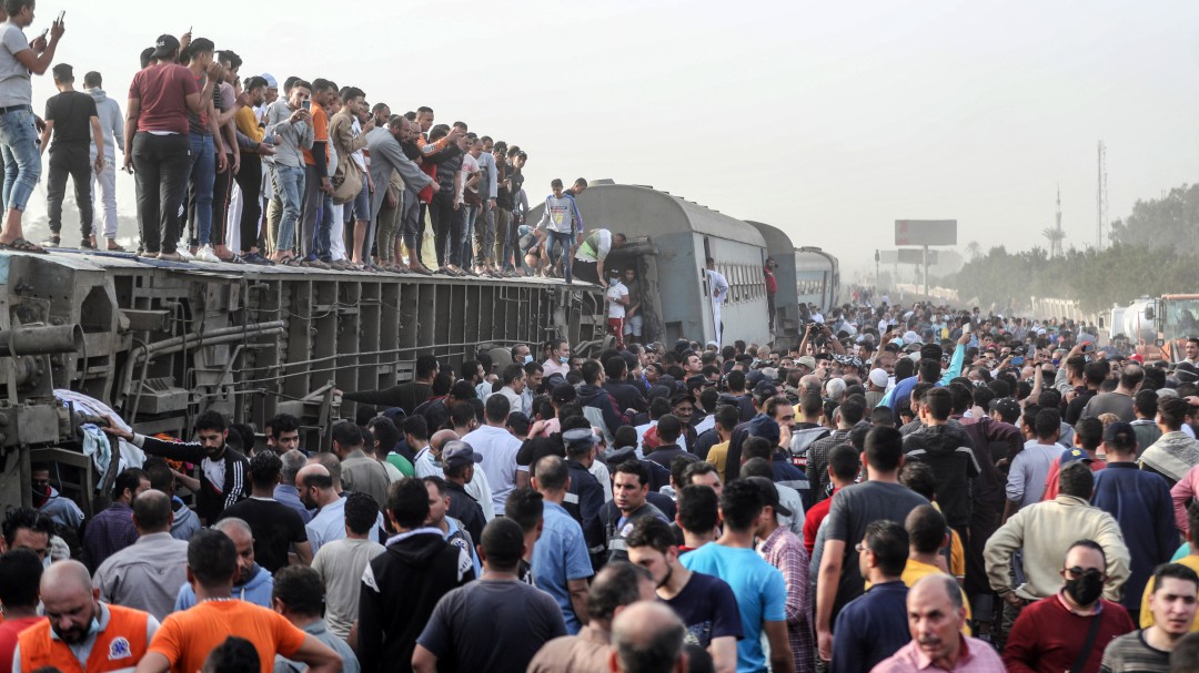 Descarrilamiento de un tren en Egipto deja 11 muertos