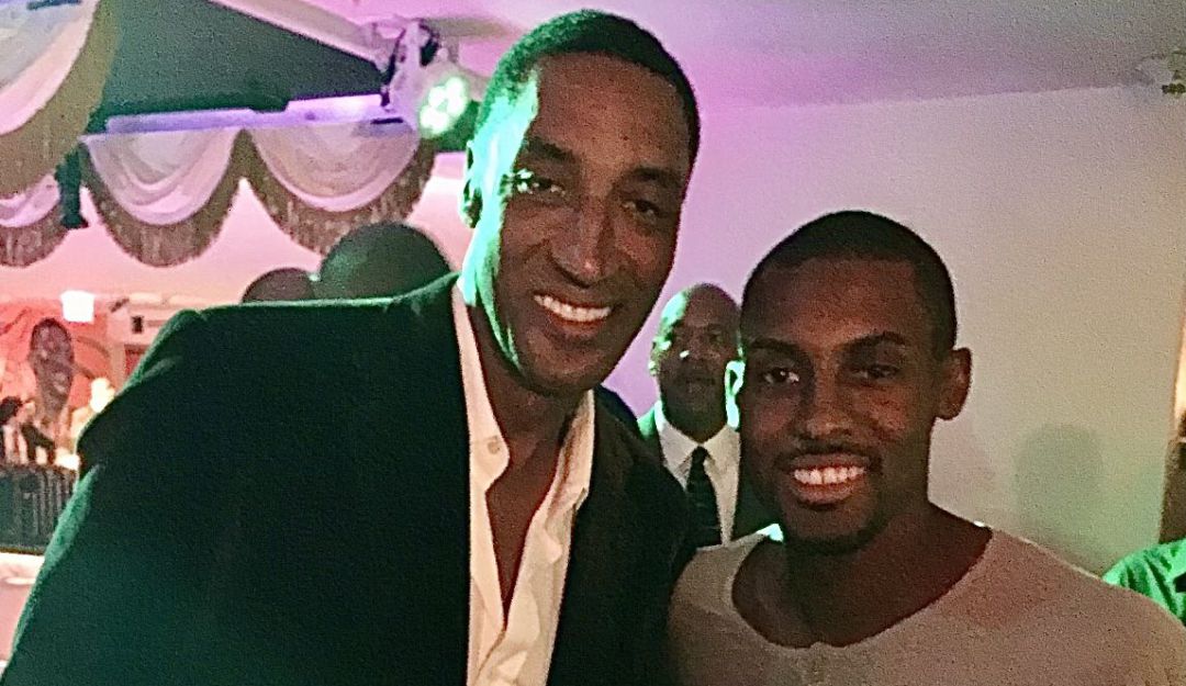 Scottie Pippen y su hijo Antron.