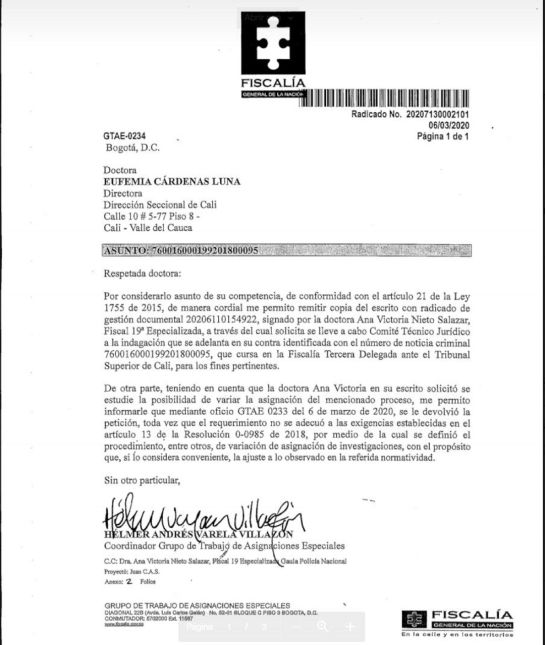La funcionaria investigada por presuntamente estar al servicio de la mafia denunció a fiscales, agentes de Policía y Procuraduría. La funcionaria investigada por presuntamente estar al servicio de la mafia denunció a fiscales, agentes de Policía y Procuraduría.