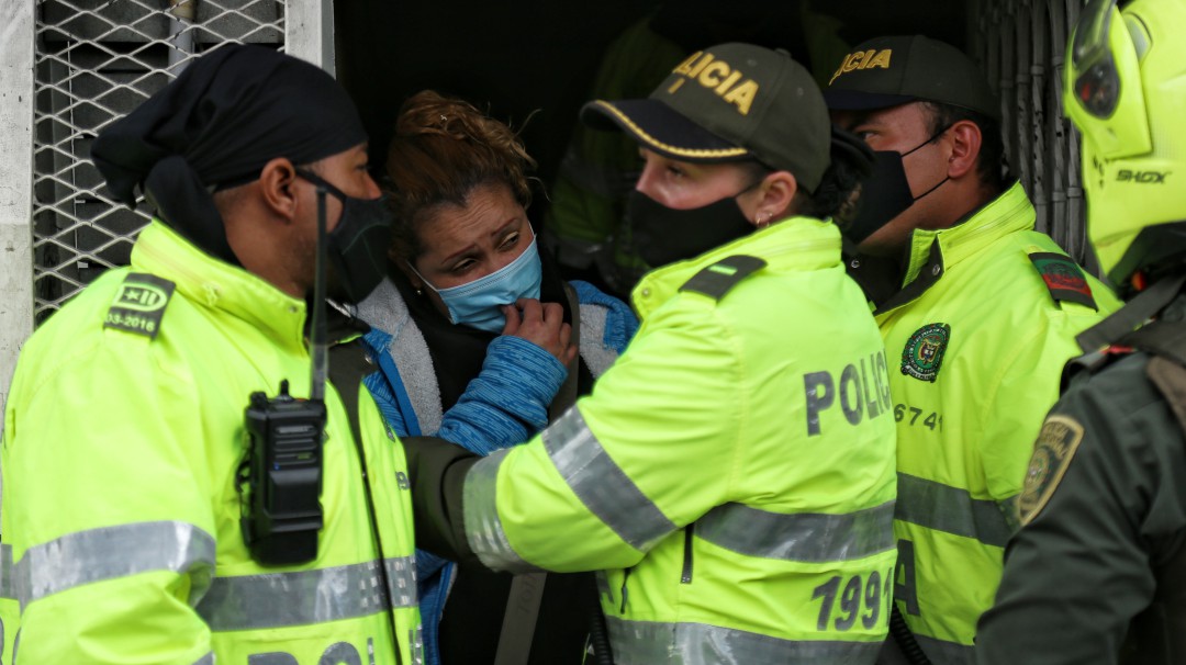 Asonadas a controles de Policía en pandemia dejan 230 heridos
