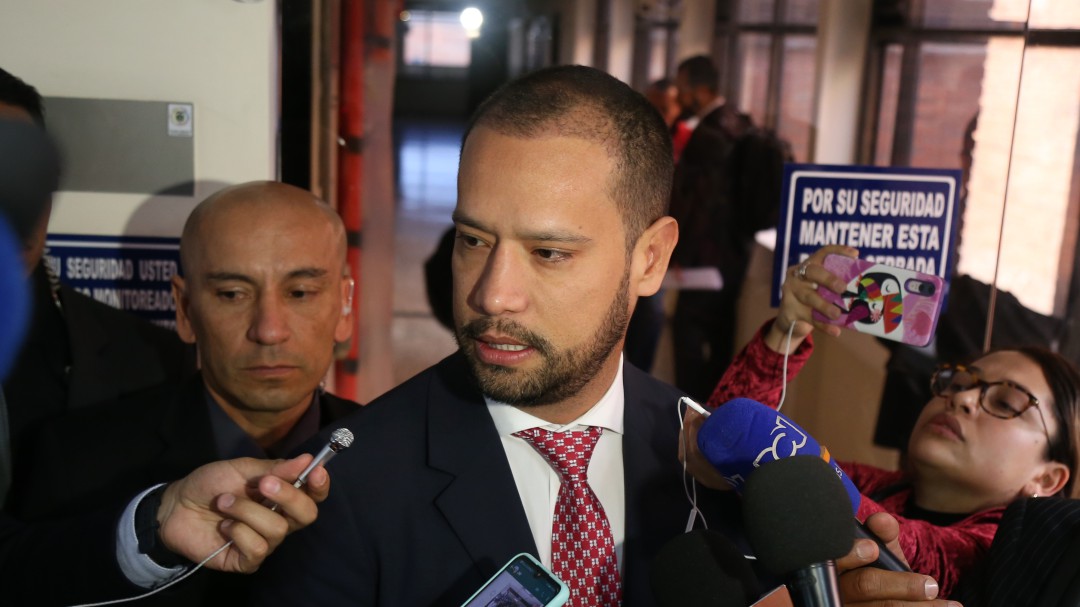 Testigo contra Diego Cadena suspende colaboración con la justicia