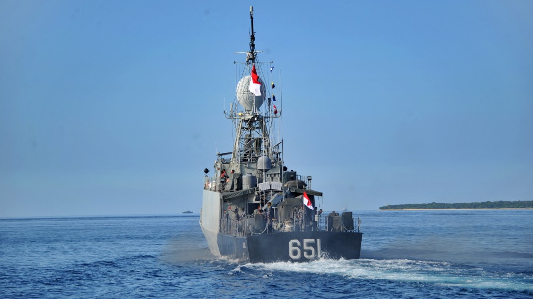 Indonesia confirma naufragio de submarino con 53 personas a bordo