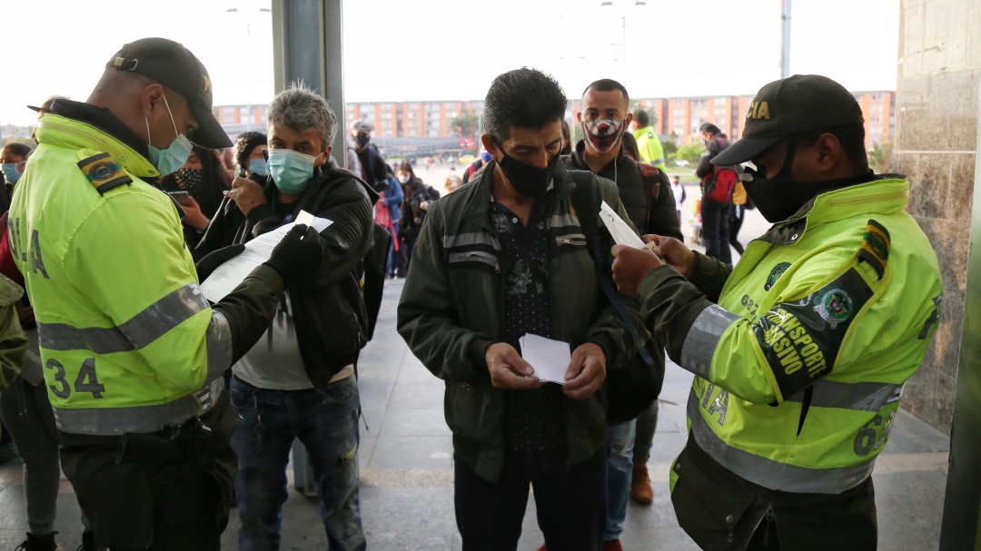 COVID: ¿Qué significa que Bogotá esté en alerta roja general?