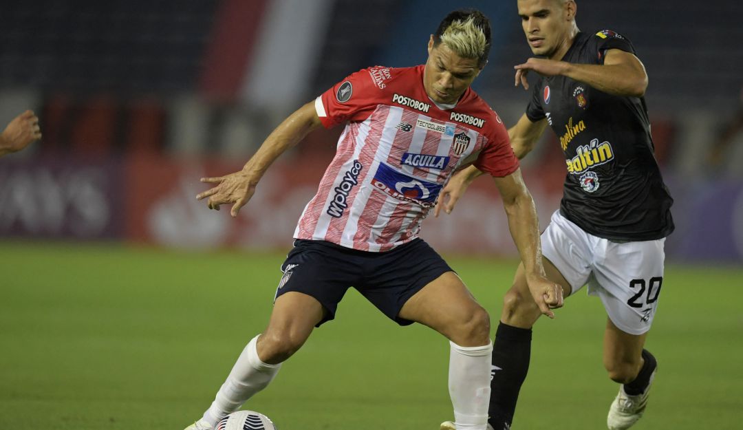 Teófilo Gutiérrez se queda afuera del partido ante River Plate por lesión