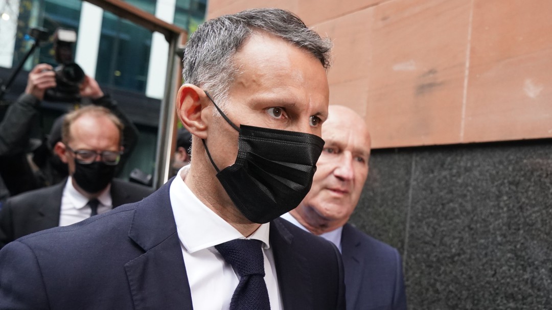 Ryan Giggs niega haber agredido a dos mujeres