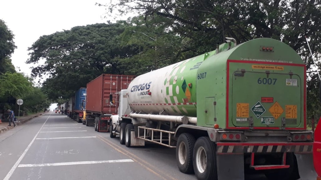 700 mil pesos más le cuesta a los camioneros el cierre en la vía al Urabá