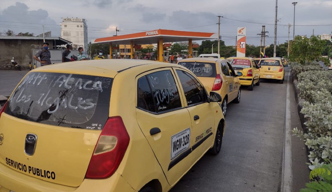 En el sector de la Bomba El Amparo se ubicó la mayor cantidad de vehículos