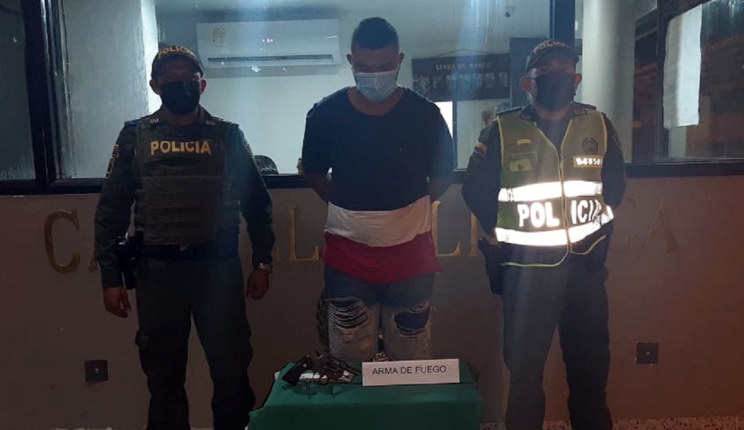La Policía detuvo a alias ‘El Pollito’ con un revólver calibre 38