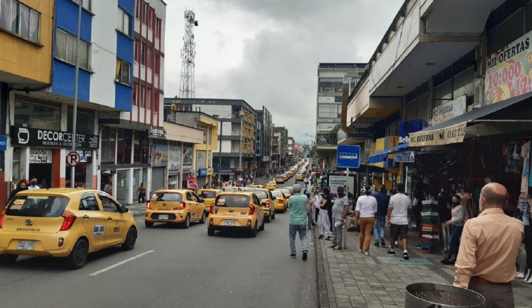 Más de 1.000 taxistas participaron del paro en Armenia