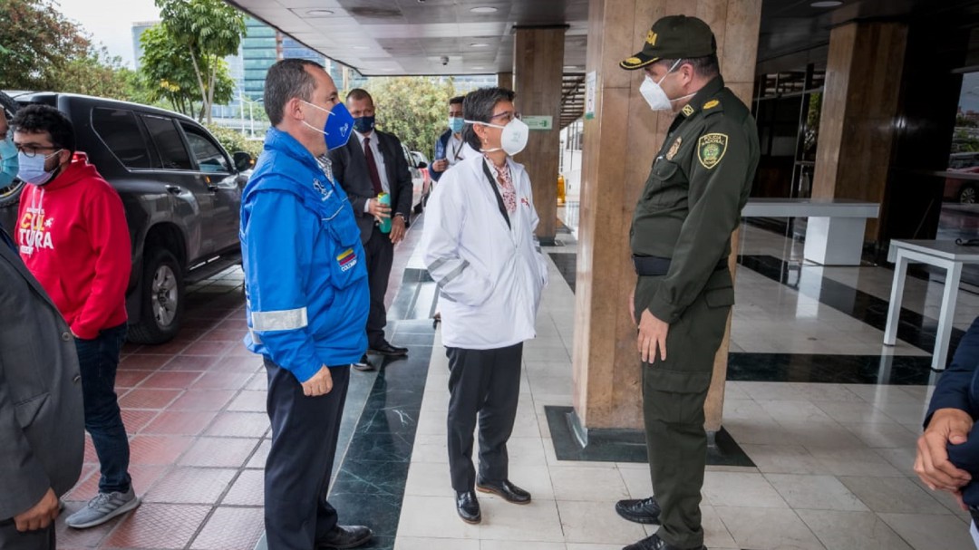"Hay que dialogar con los que están en las calles, los jóvenes"