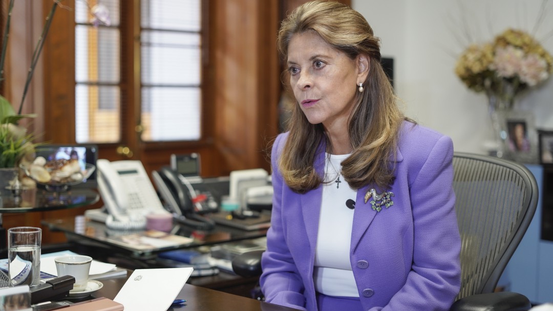 Vicepresidenta pide corredor humanitario para sepultar a bebé fallecido