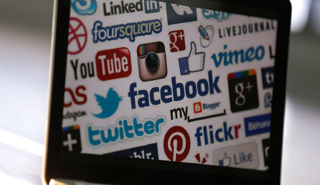 Redes sociales.
