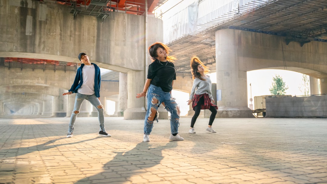 Cansado de que los kpopers saboteen tendencias, activista pide bloquearlos