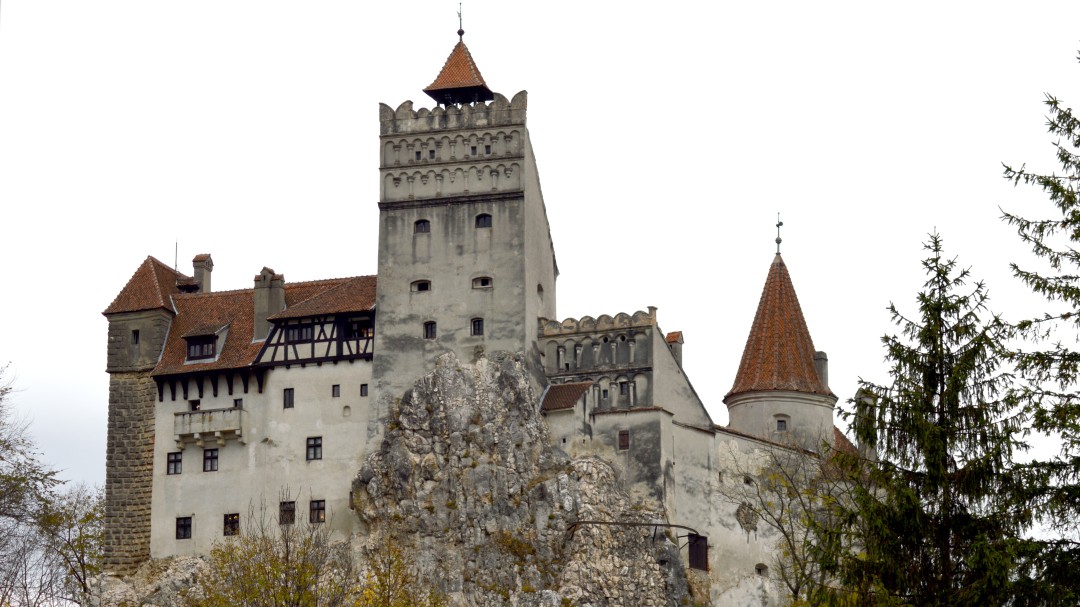 Castillo de Drácula ofrecerá vacunas gratis contra la COVID-19