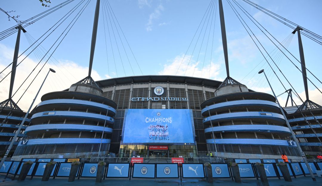 El Etihad Stadium luce la imagen del Manchester City campeón. El Etihad Stadium luce la imagen del Manchester City campeón.