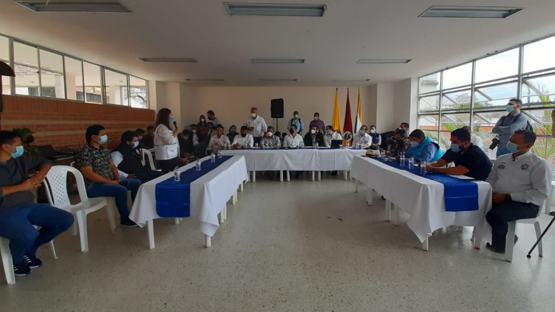 Firman acuerdo para levantar bloqueos en la vía Manizales - Mariquita