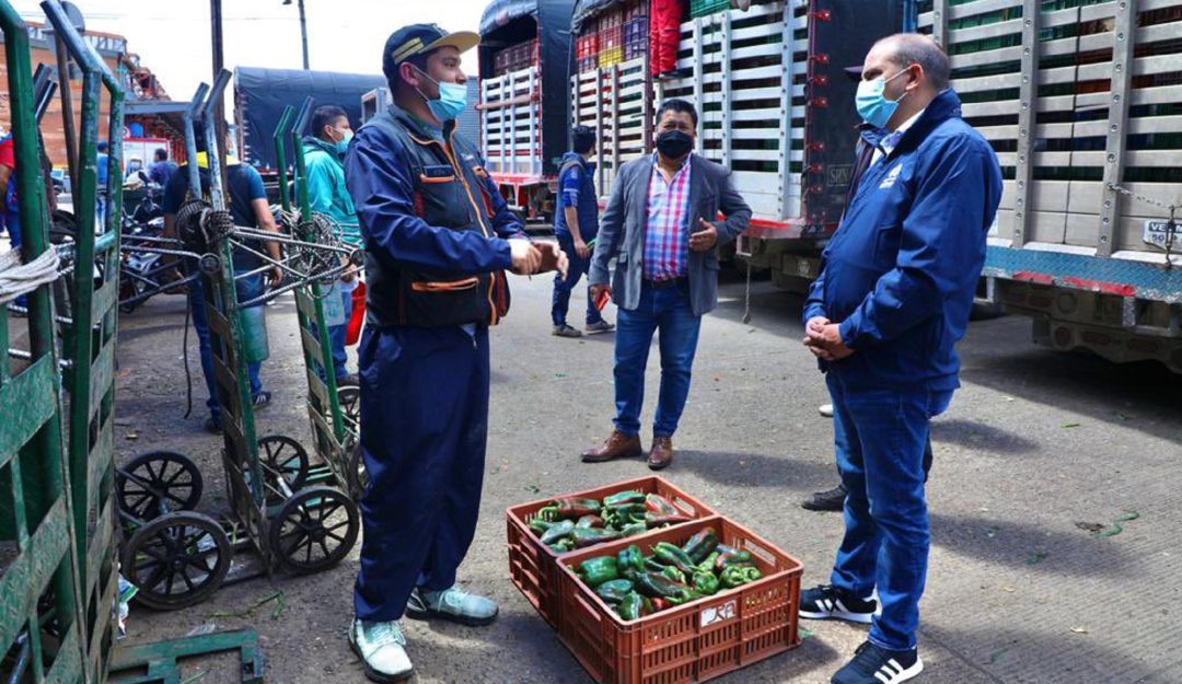 Visita a Corabastos del Defensor del Pueblo Carlos Camargo Visita a Corabastos del Defensor del Pueblo Carlos Camargo