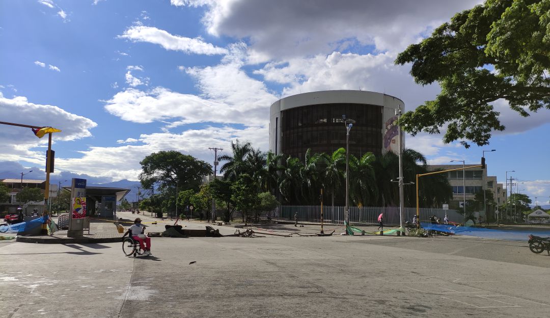 Punto de Resistencia Nuevo Latir en el oriente de Cali Punto de Resistencia Nuevo Latir en el oriente de Cali