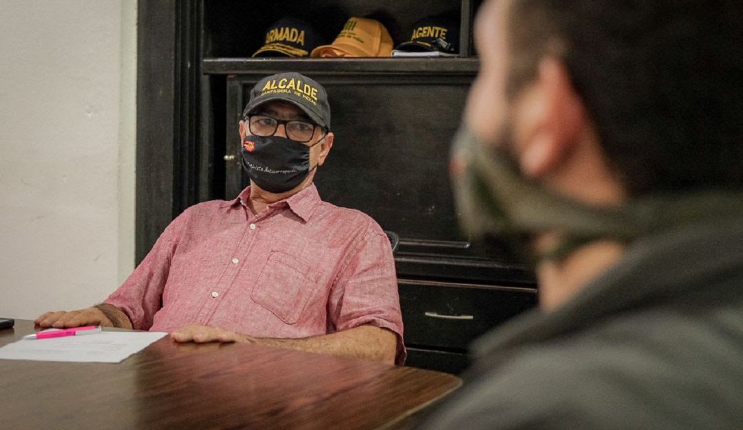 Abraham Dau, hijo del mandatario, hizo presencia en la protesta de los restaurantes y gastrobares para exigir flexibilización de la medida Abraham Dau, hijo del mandatario, hizo presencia en la protesta de los restaurantes y gastrobares para exigir flexibilización de la medida