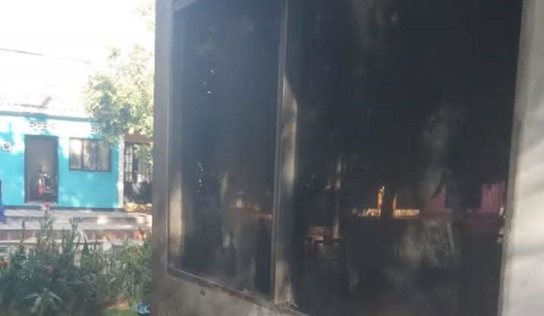 CAI incendiado en Neiva CAI incendiado en Neiva