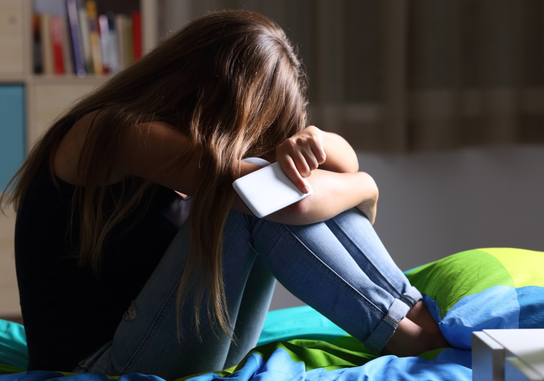 Más de 50% de menores que bloquearon acosadores fueron contactados otra vez