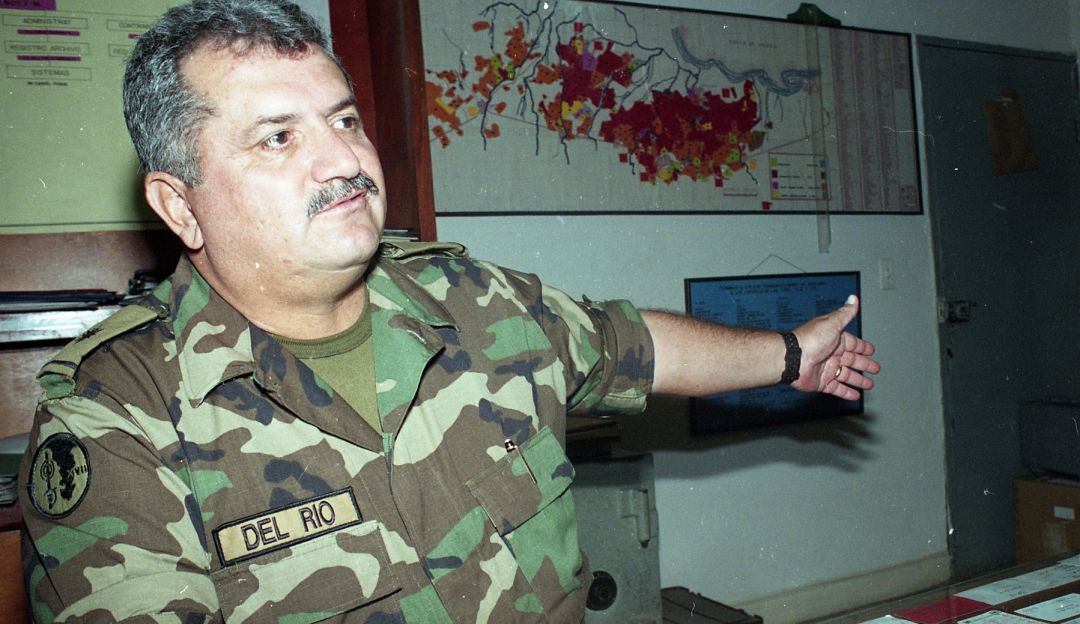 Rito Alejo del Río Rojas, un militar en retiro acusado de asesinatos sistemáticos, masacres y otros crímenes de lesa humanidad. Rito Alejo del Río Rojas, un militar en retiro acusado de asesinatos sistemáticos, masacres y otros crímenes de lesa humanidad.